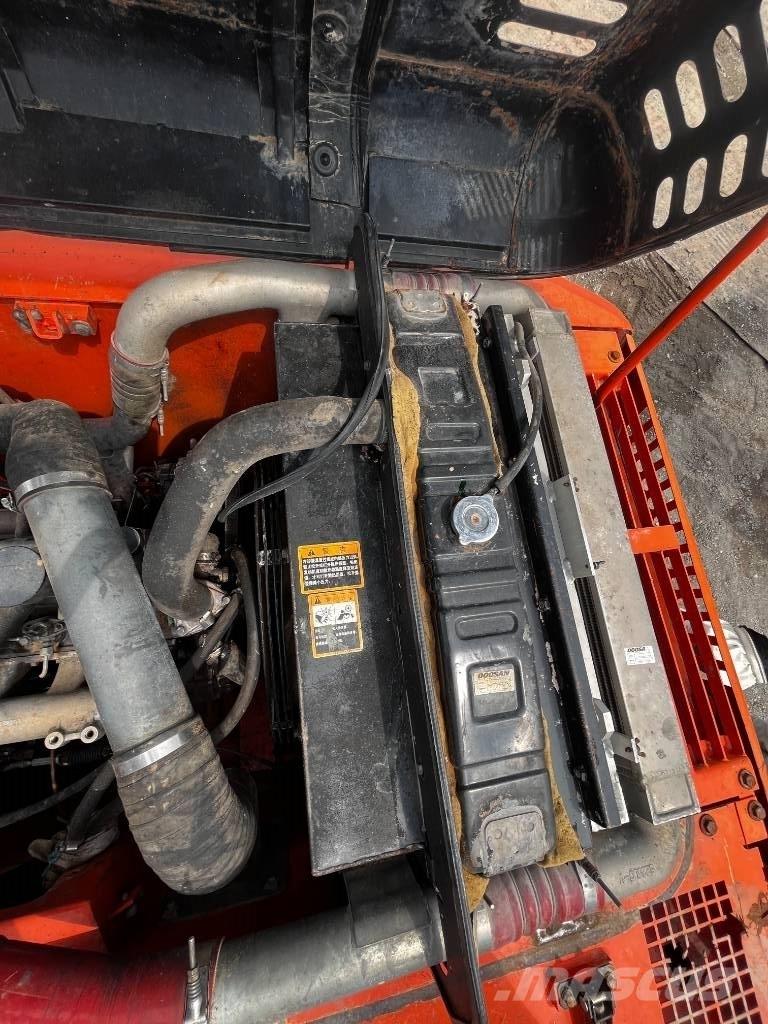Doosan DH 225 LC-7 Crawler Excavators