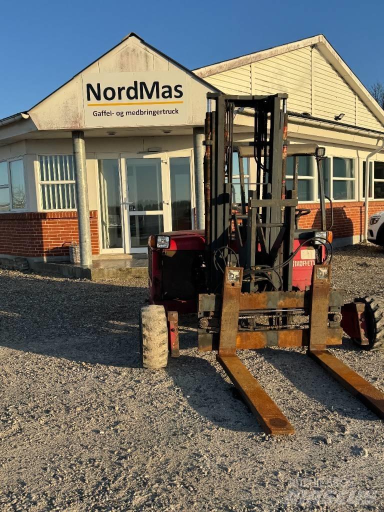 Moffett M4 25.3 Diesel Forklifts