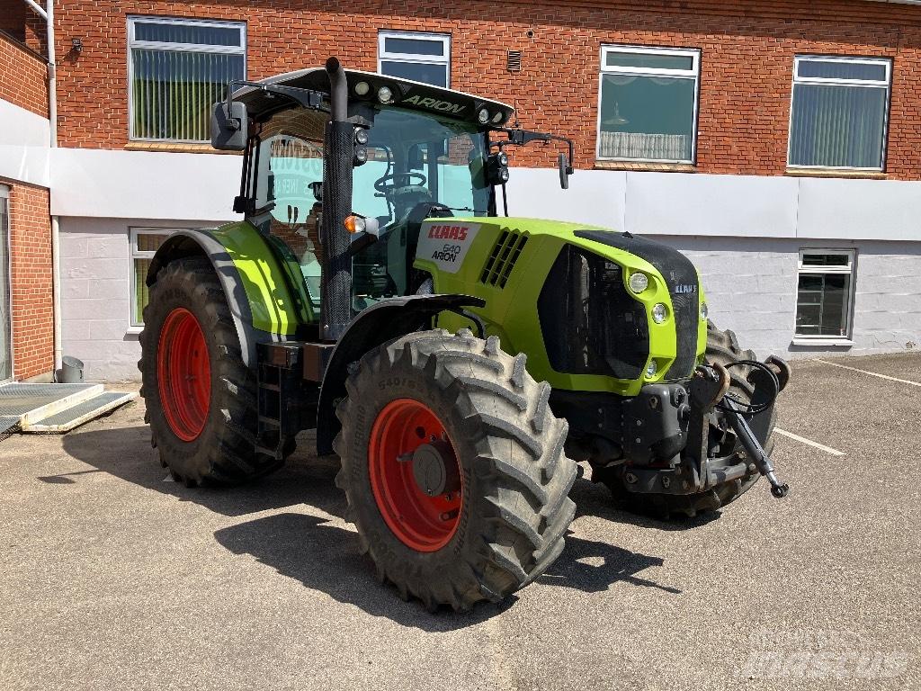 CLAAS Arion 640 CIS+ Tractors