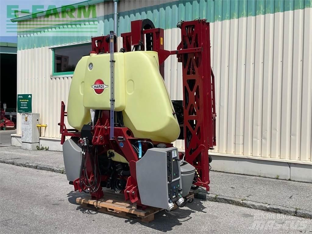 Hardi Mega 1200 Trailed sprayers
