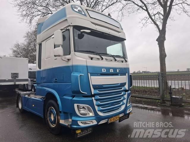 DAF XF 440 Conventional Trucks / Tractor Trucks
