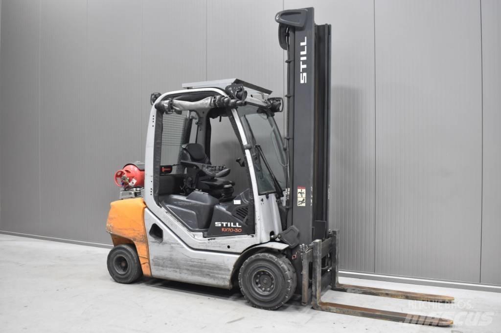 Still RX 70-30 T LPG trucks