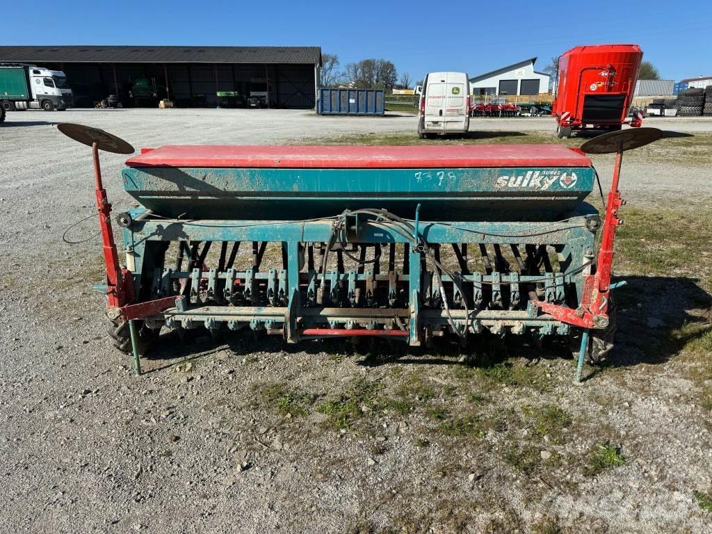 Sulky Master 3 Farm Drills
