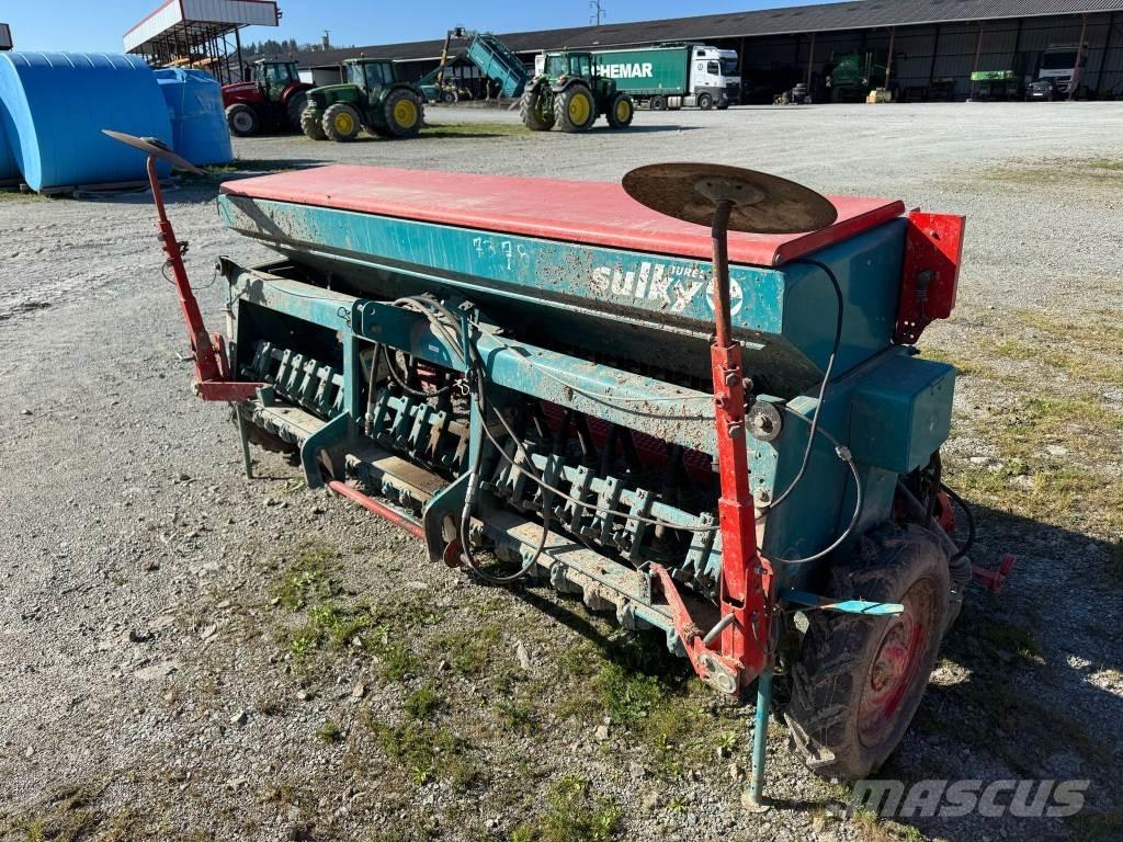Sulky Master 3 Farm Drills