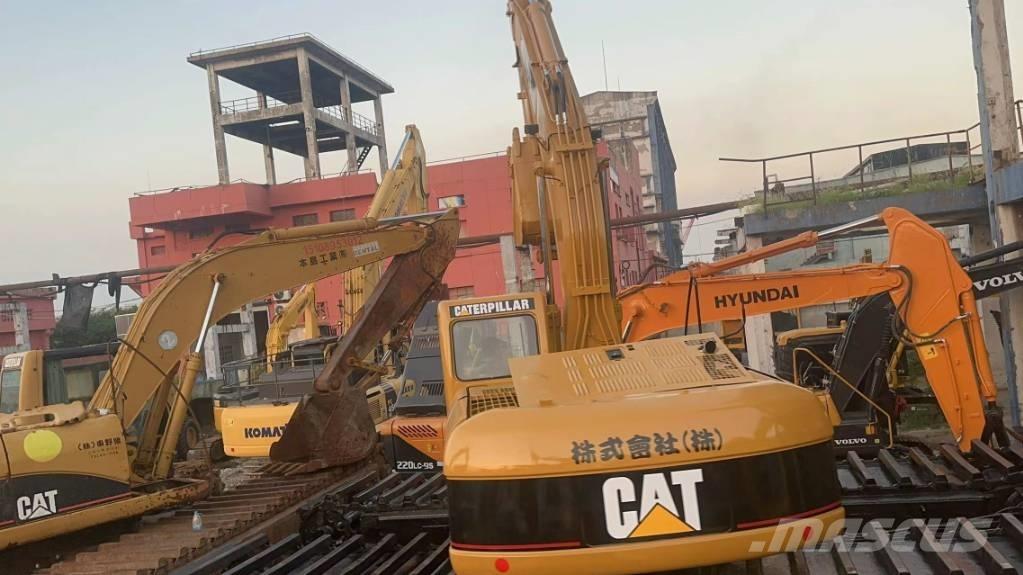 CAT 320 C Amphibious Excavators