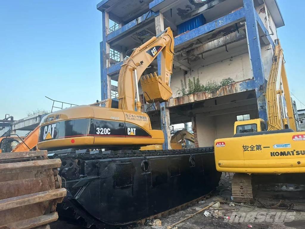 CAT 320 C Amphibious Excavators