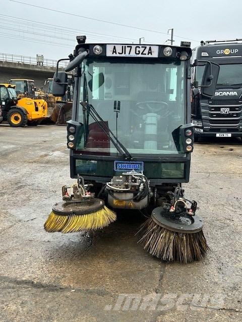 Schmidt Compact 200 Sweepers