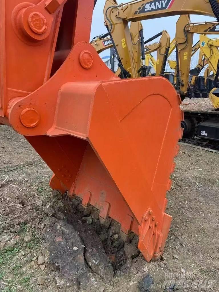 Hitachi 360 Crawler Excavators