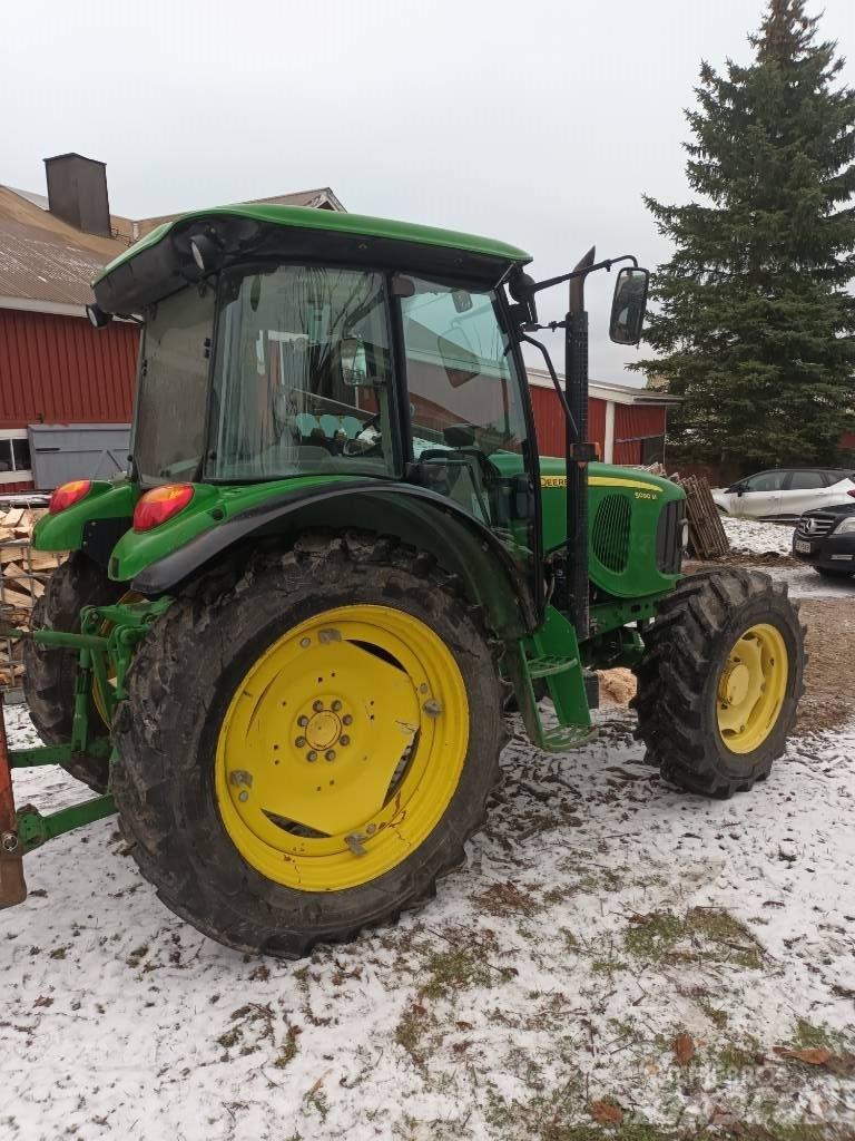 John Deere 5090 M Tractors