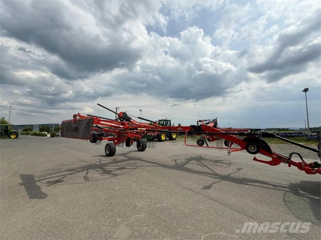 Kuhn GA 8030 Swathers \ Windrowers