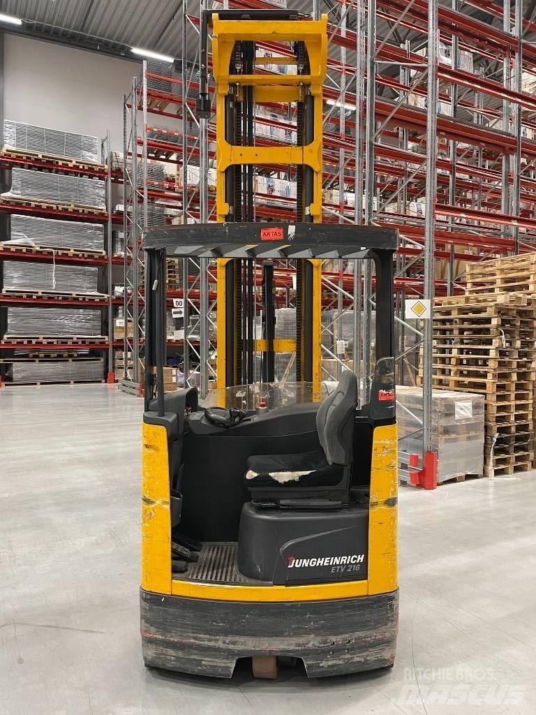 Jungheinrich ETV 216 Reach trucks