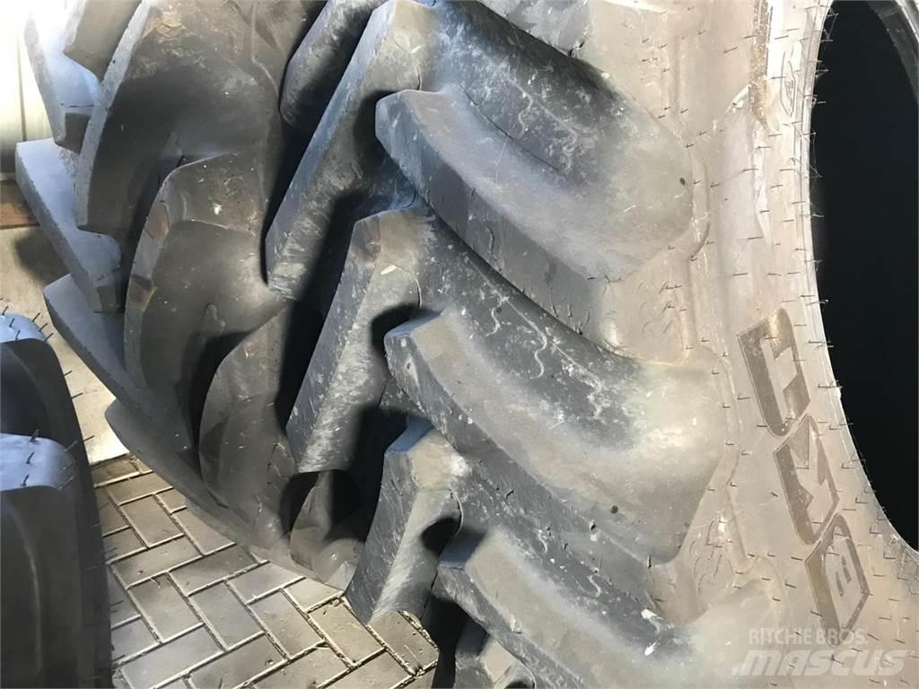 BKT 650/85R42 IF Tires, wheels and rims