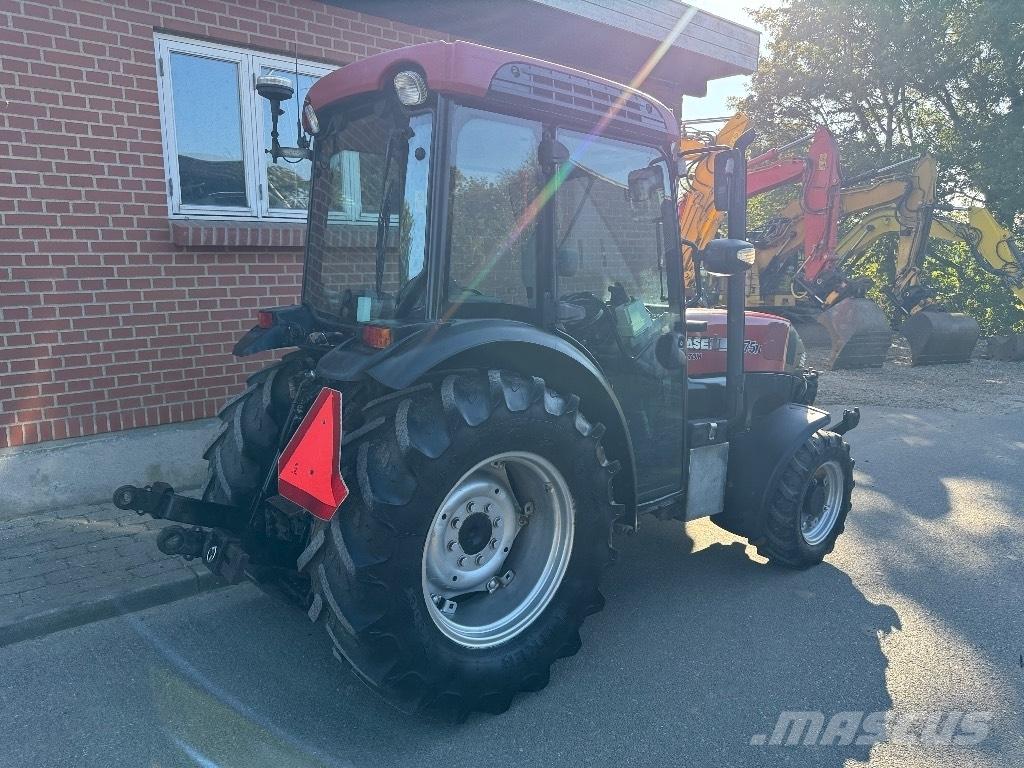 Case IH Quantum 75 N Tractors