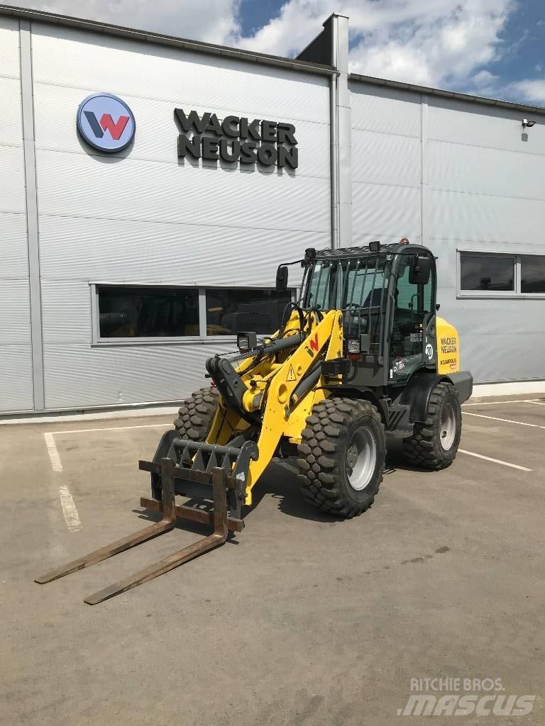 Wacker Neuson WL70 Front Loaders