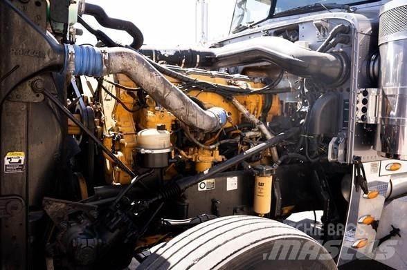 Peterbilt 389 Conventional Trucks / Tractor Trucks
