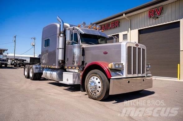 Peterbilt 579 Conventional Trucks / Tractor Trucks