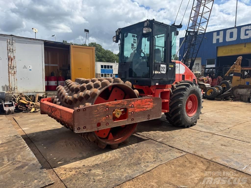 CAT CP 533 E Single drum rollers