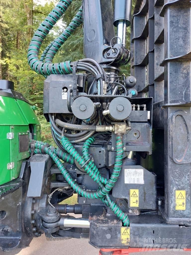 John Deere 1110G Forwarders