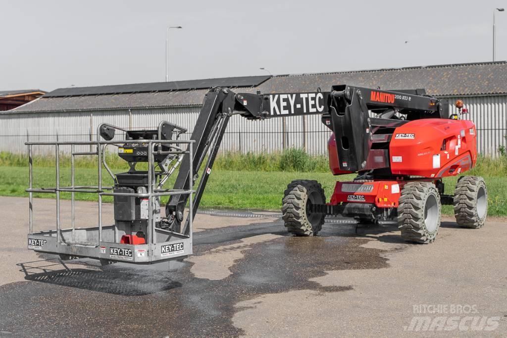 Manitou 200 ATJ e Articulated boom lifts