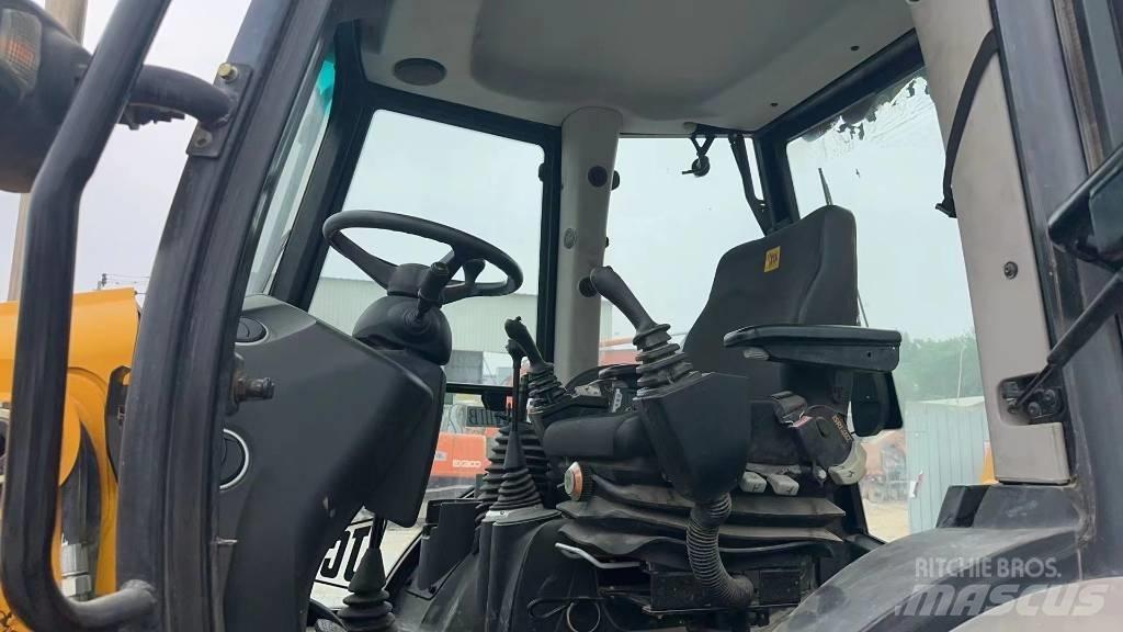 JCB 3CX Backhoe Loaders