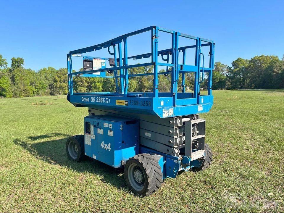 Genie GS 3369 RT Scissor Lifts