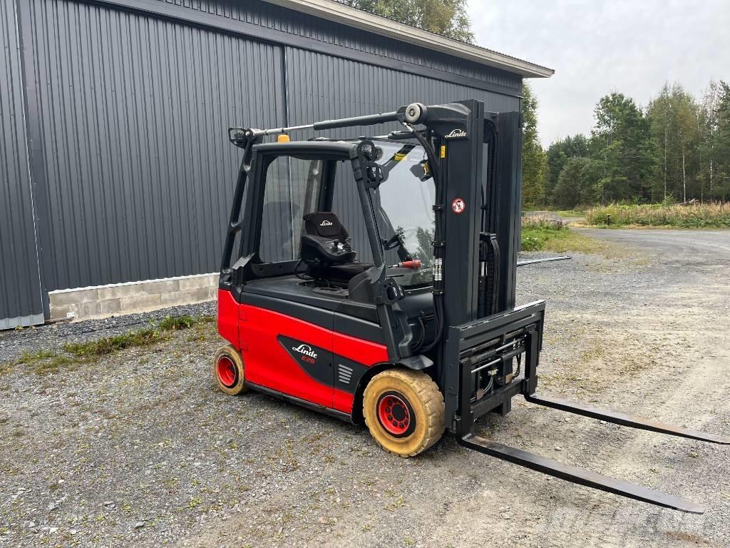 Linde E25L-01 Electric Forklifts