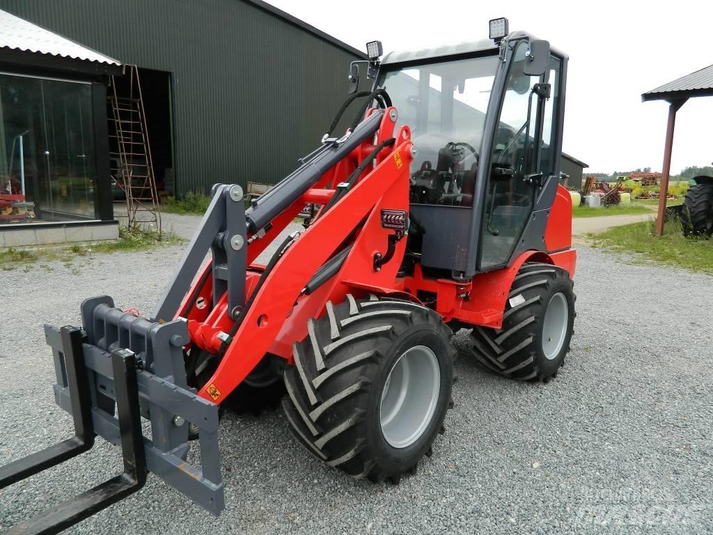 Attack 830 Front Loaders