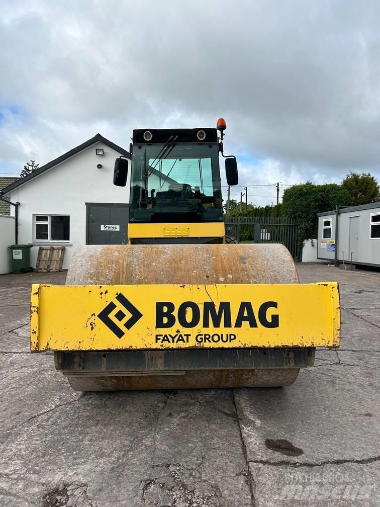 Bomag BW216DH Single drum rollers
