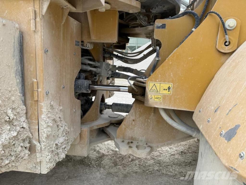 CAT 972M Wheel Loaders