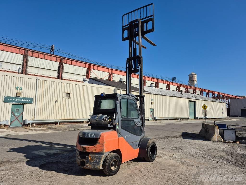 Toyota 8 FGU 30 Misc Forklifts