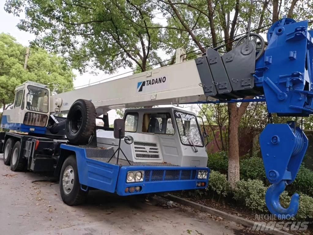 Tadano TL300E Mobile and all terrain cranes
