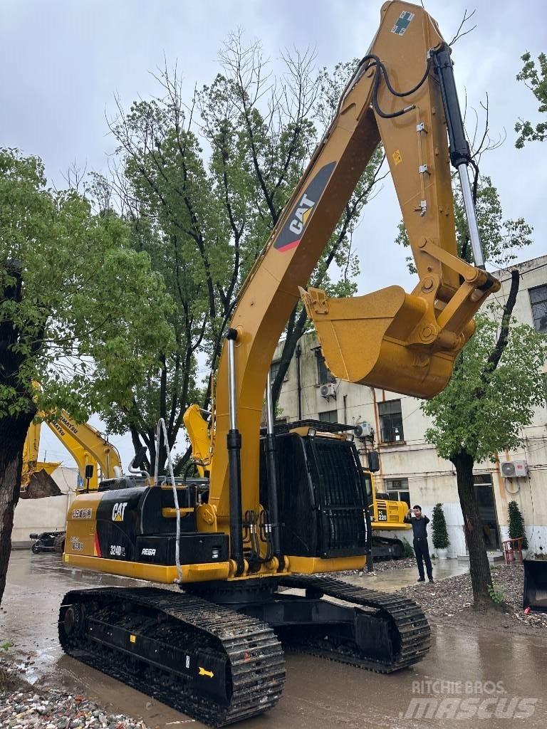 CAT CAT324D Mini excavators  7t - 12t