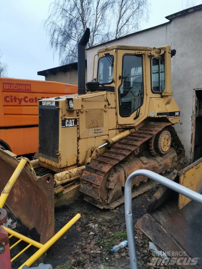 CAT D 4 H Crawler dozers