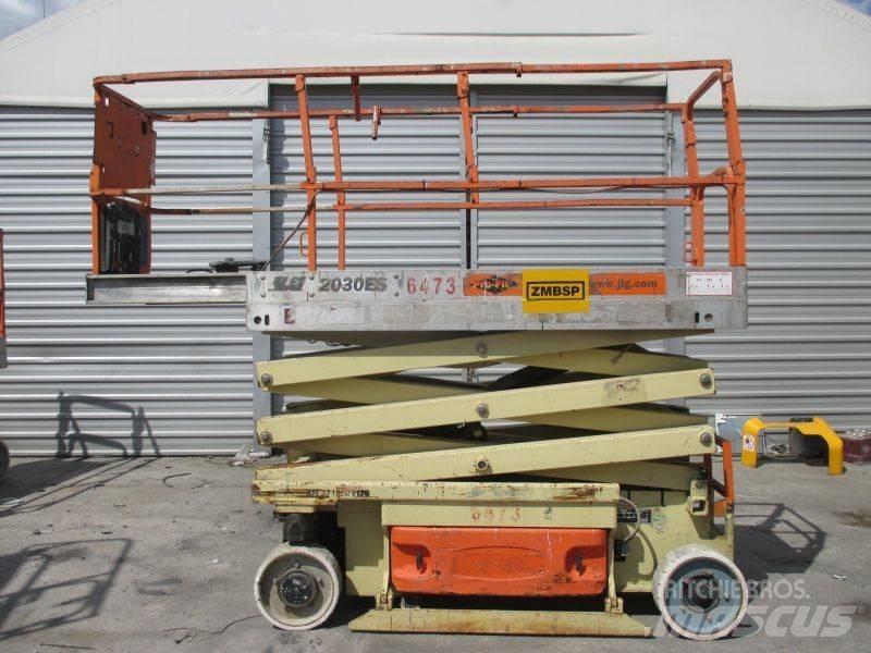 JLG 2030 ES Scissor Lifts