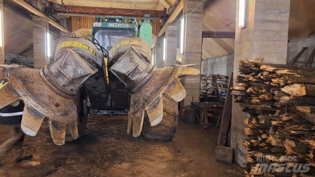 Timberjack 460 Skidders