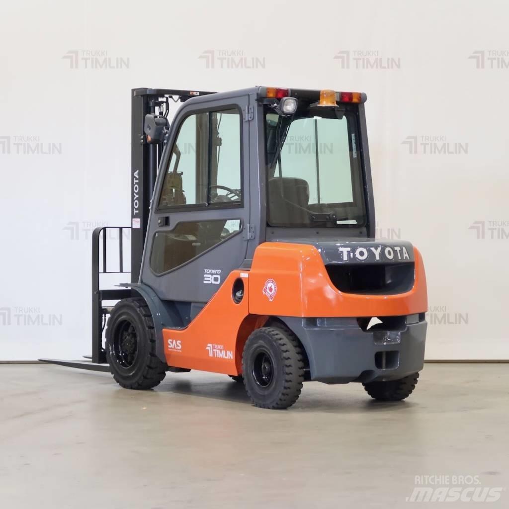 Toyota 02-8FDF30 Diesel Forklifts