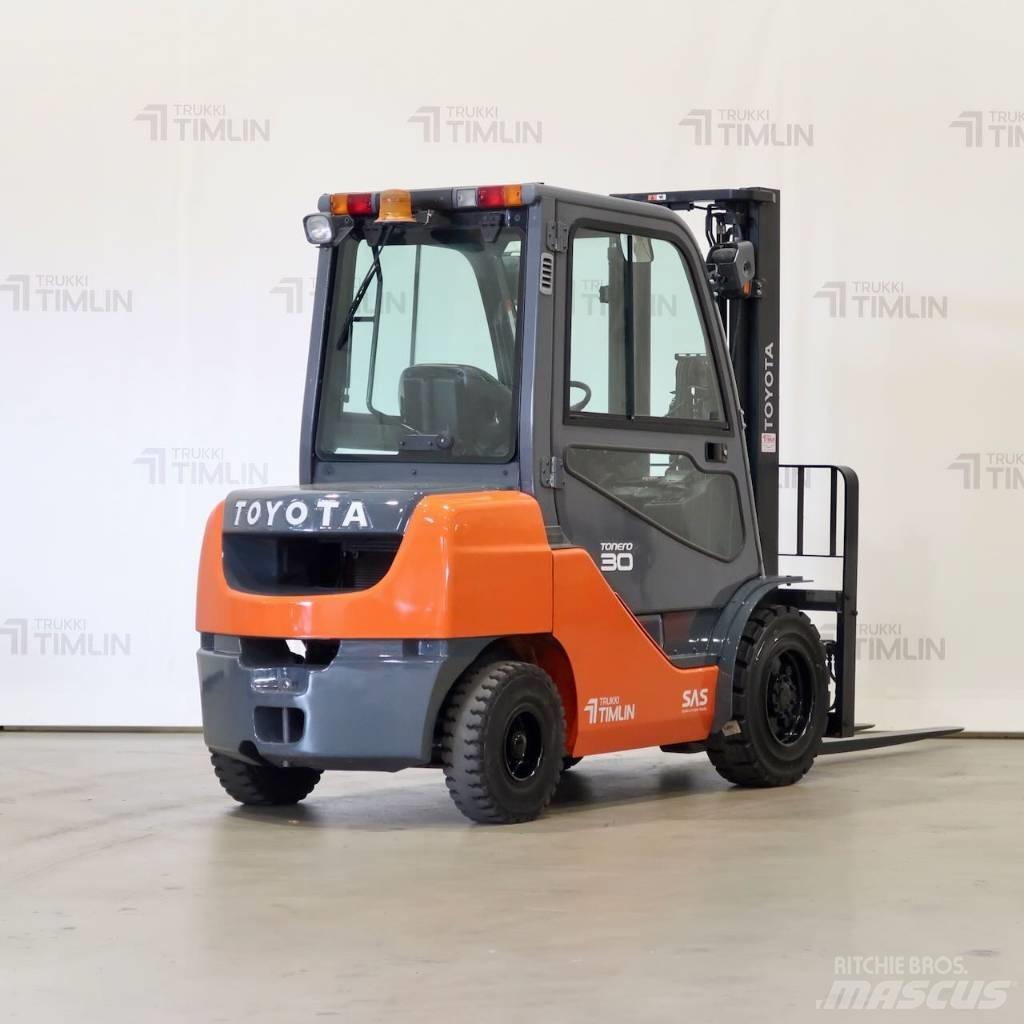 Toyota 02-8FDF30 Diesel Forklifts