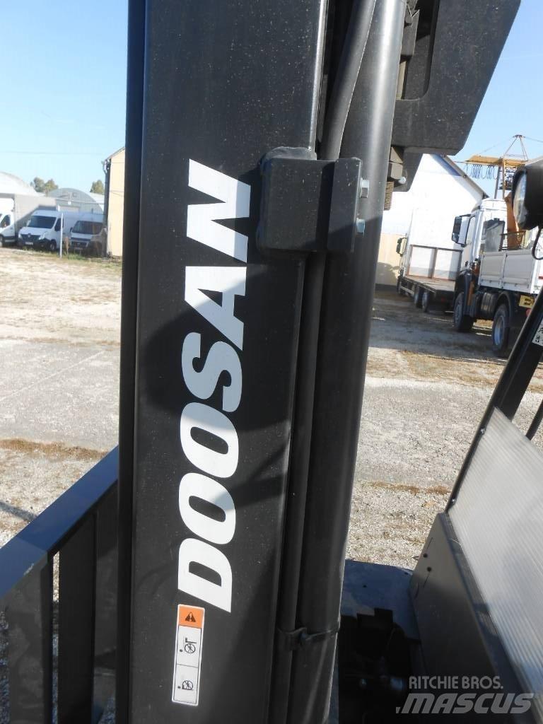 Doosan D50 SC-09 Diesel Forklifts