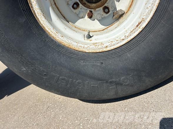  BEHLEN 300 Grain / Silage Trailers