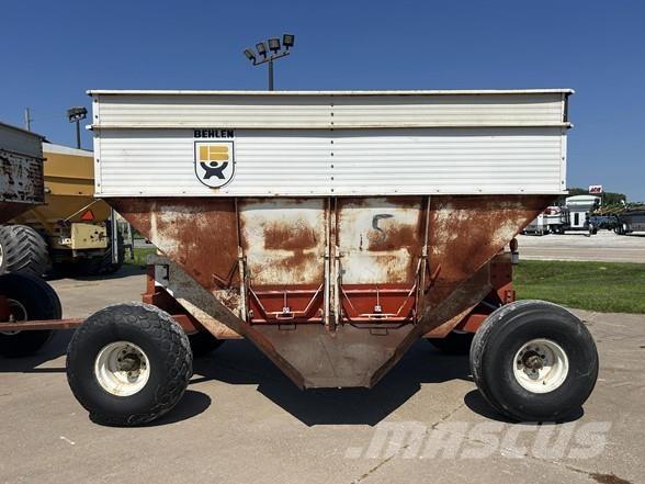  BEHLEN 300 Grain / Silage Trailers
