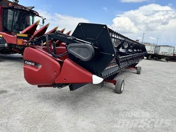 Case IH 3020 Harvester Headers
