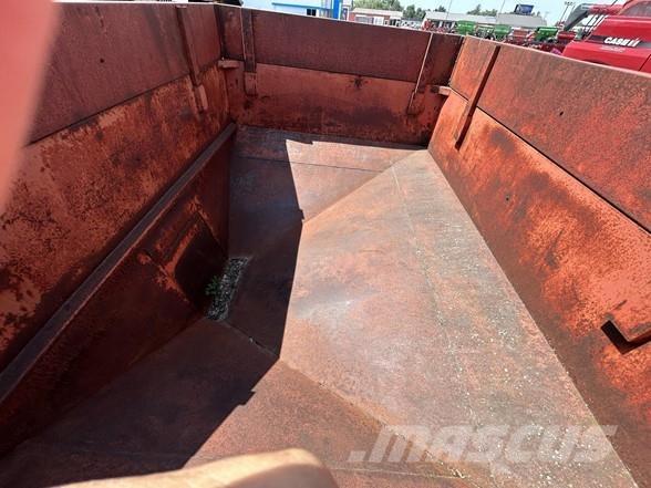 J&M 250 Grain / Silage Trailers