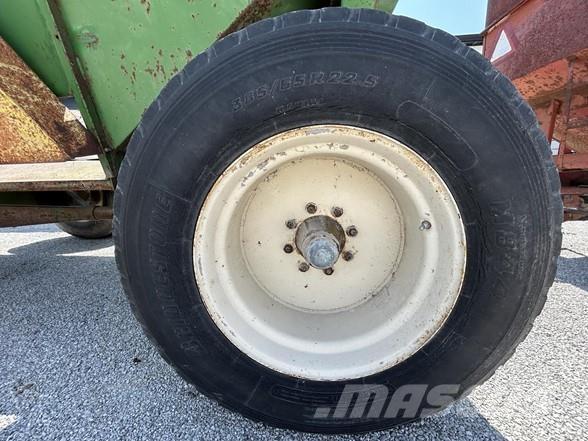 J&M 350-20 Grain / Silage Trailers