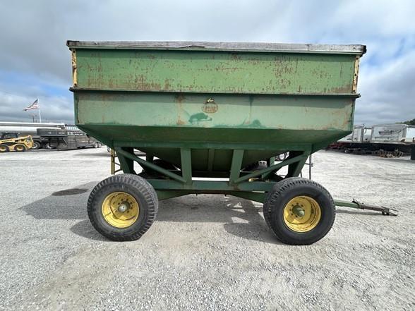 J&M 350-20 Grain / Silage Trailers