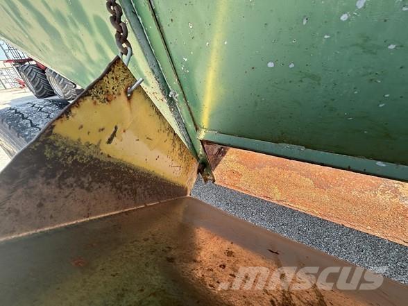 J&M 500SD Grain / Silage Trailers