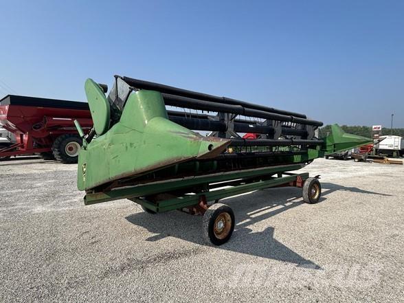 John Deere 220 Harvester Headers