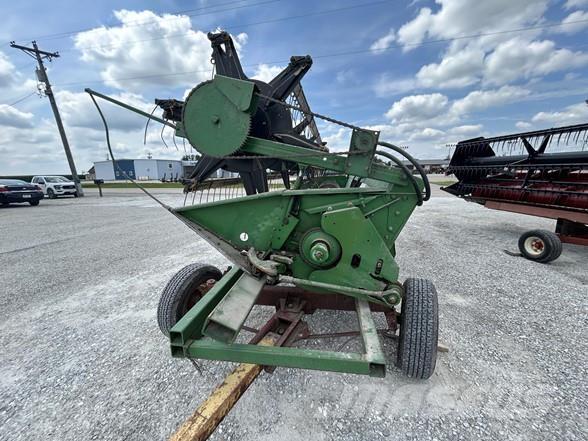 John Deere 220 Harvester Headers