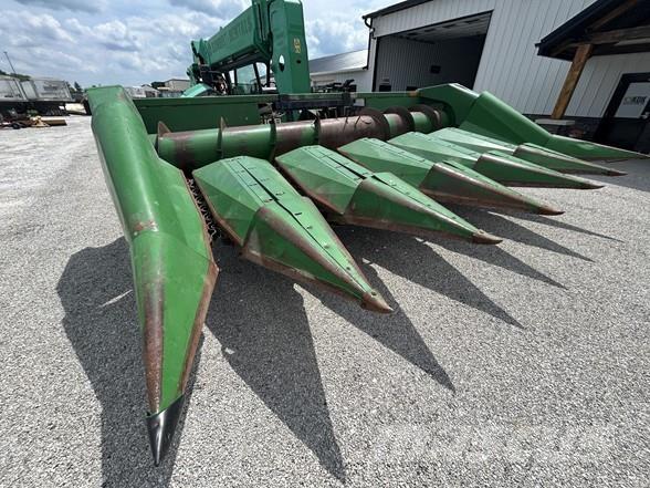 John Deere 653 Harvester Headers