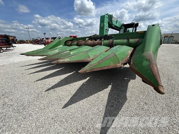 John Deere 653 Harvester Headers
