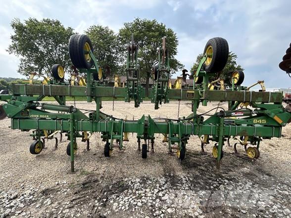 John Deere 845 Cultivators